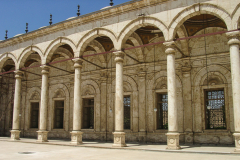 Innenhof der Muhammad-Ali-Moschee in Kairo