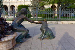 Statue