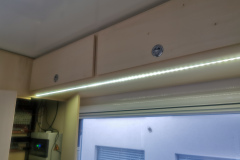 Lichtleiste im Oberschrank