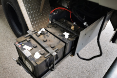 Demontage alter Batteriekasten