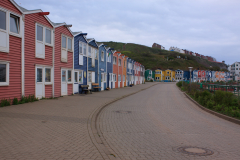 Farbige Buden auf Helgoland