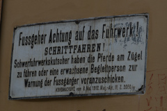 Antikes Verkehrsschild